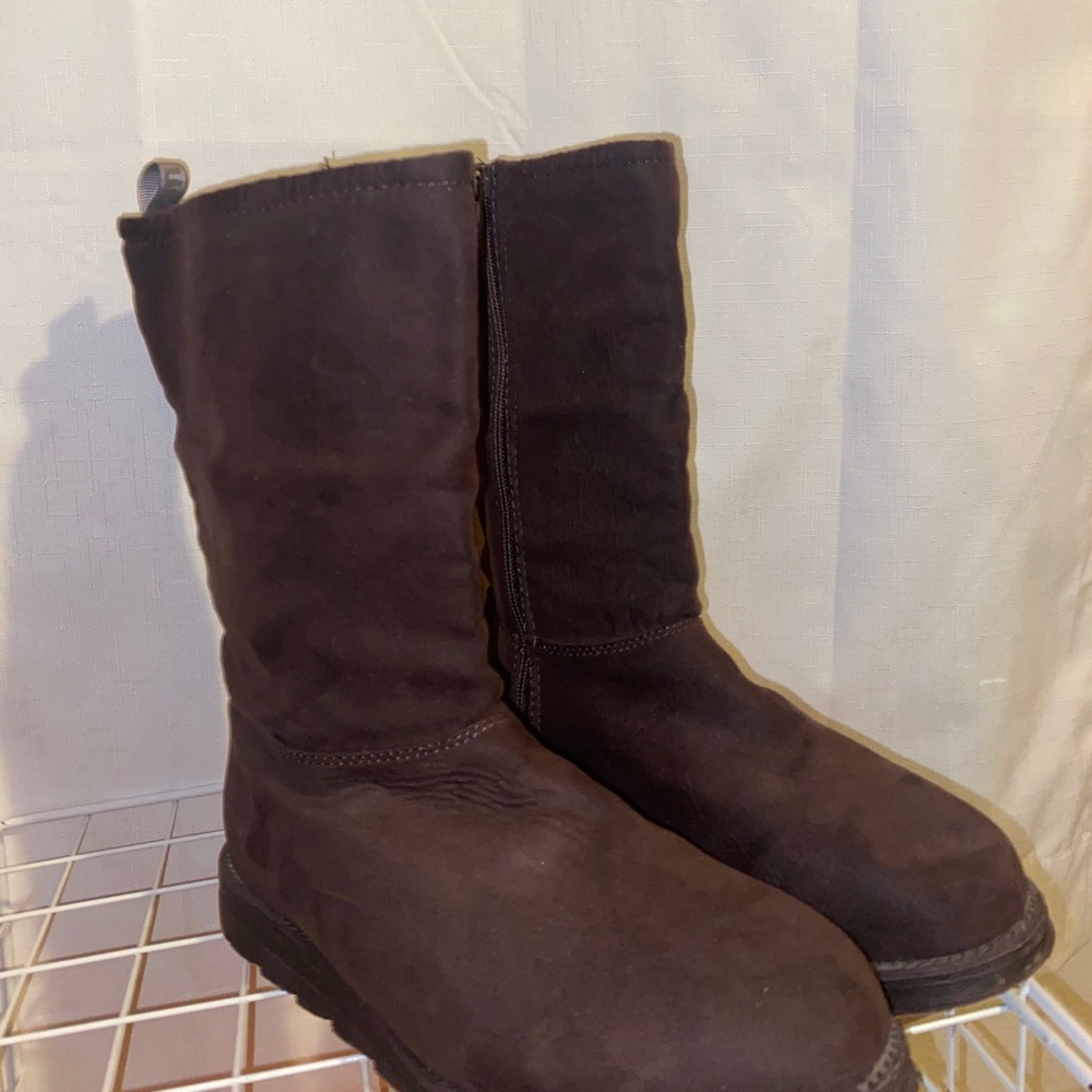Muk Luks boots